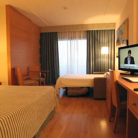 Clipper & Hotel Torroella De Montgri
