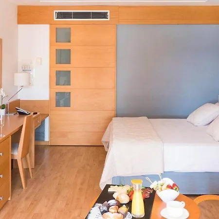 Clipper & Hotel 4*