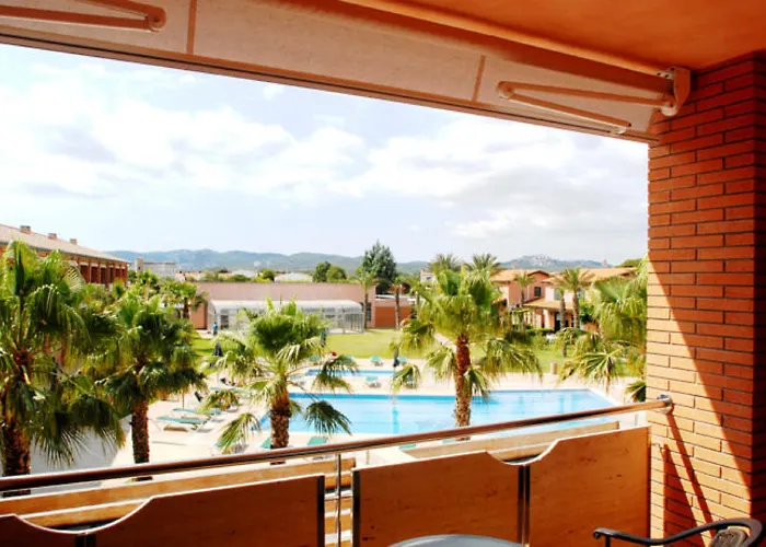 Clipper & Hotel Torroella de Montgrí